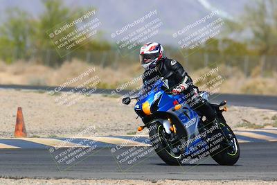 media/Mar-28-2022-Superbike Trackdays (Mon) [[b8603d0f67]]/Open Track Time/Turn 7/